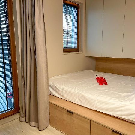 Comfortable 1-Room Apartment Close To The Center Warsawa Bagian luar foto