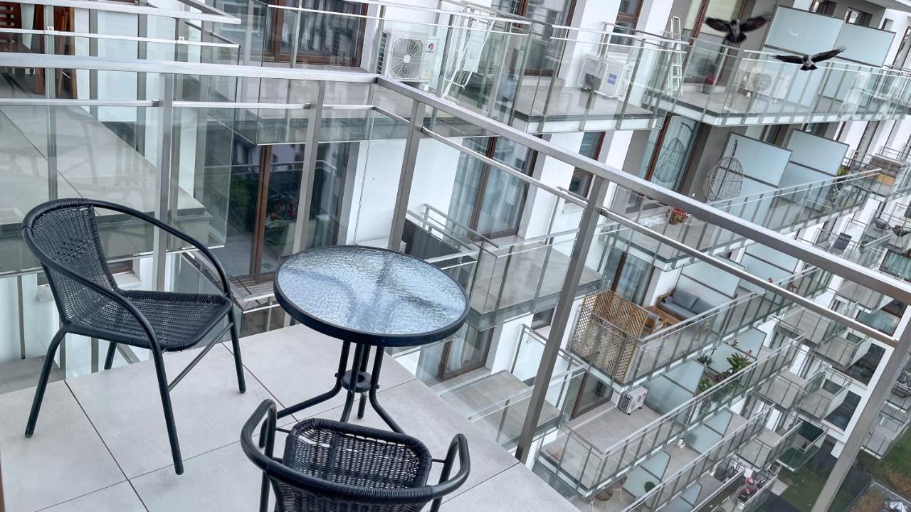Comfortable 1-Room Apartment Close To The Center Warsawa Bagian luar foto